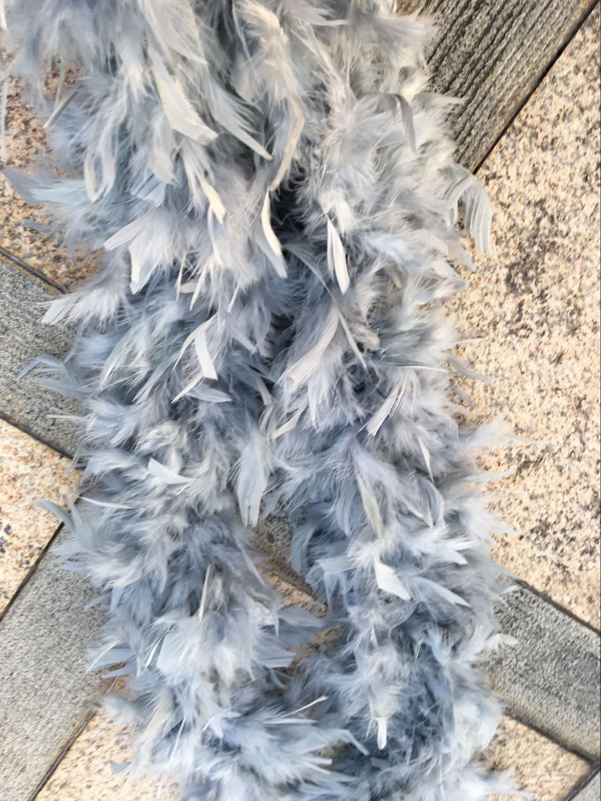 Chandelle Feather Boa – 2 Yards / 6 Feet | 60 g FeatherParadise.com