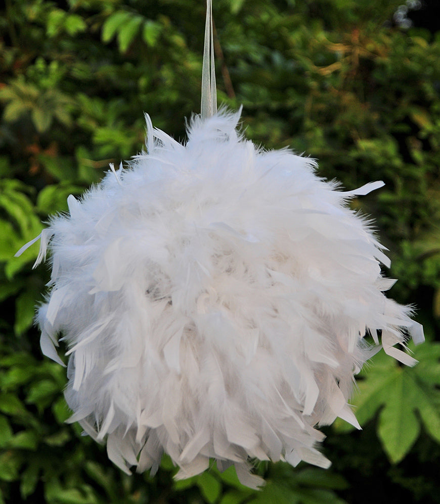 6 Inches Feather Pom Pom Kissing Ball 1 Piece FeatherParadise.com