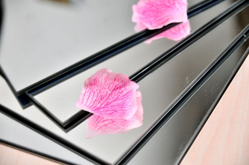 Square Glass Centerpiece Mirrors - 12 pieces